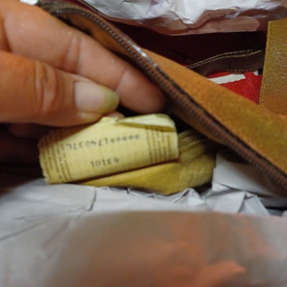 AUTHENTIC VINTAGE GUCCI HANDBAG - Picture 6 of 9